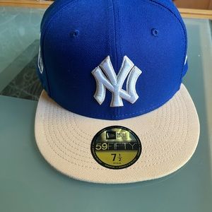 MLB Yankees baseball cap. Size 7 1/2.